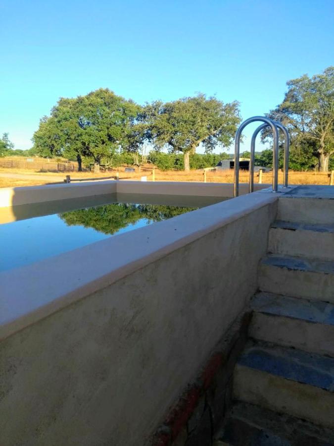 Espeja Eco-Lodge En La Reserva Privada Campanarios De Azaba - Proyecto De Conservacion מראה חיצוני תמונה