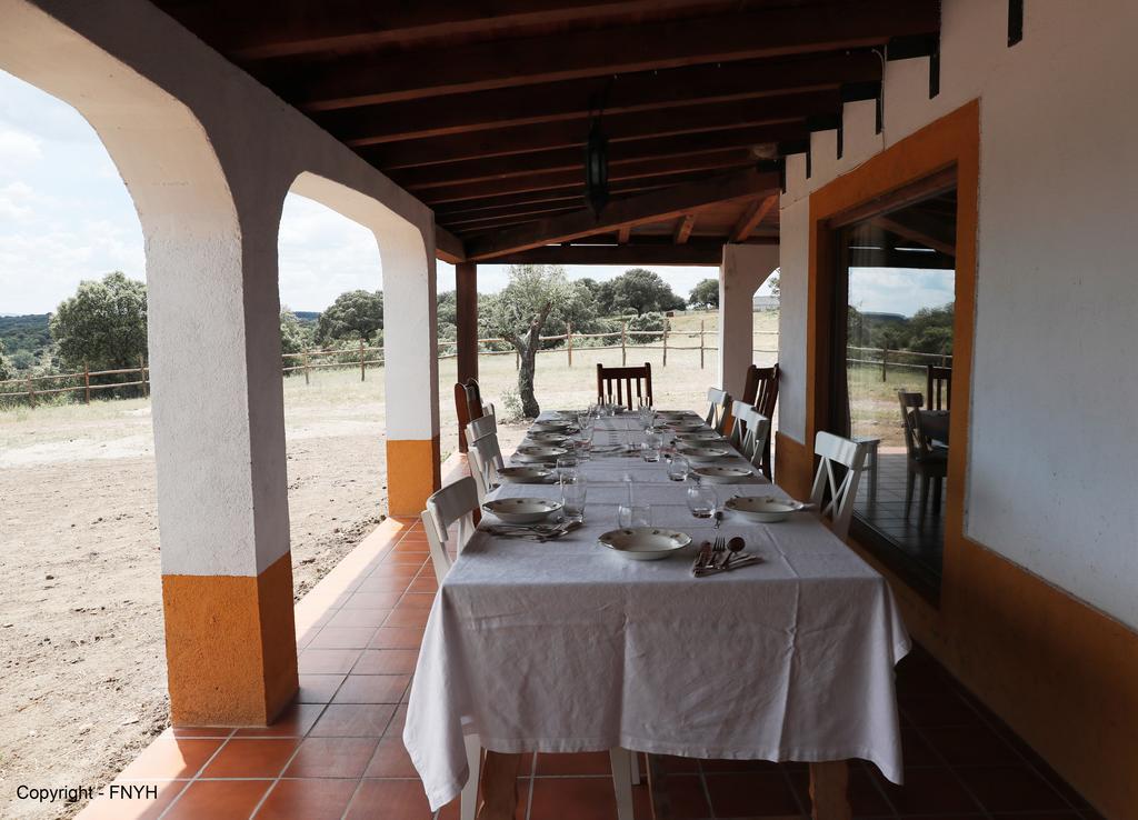 Espeja Eco-Lodge En La Reserva Privada Campanarios De Azaba - Proyecto De Conservacion מראה חיצוני תמונה