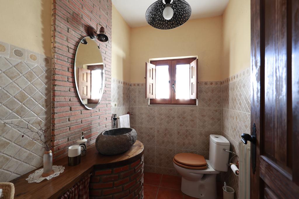 Espeja Eco-Lodge En La Reserva Privada Campanarios De Azaba - Proyecto De Conservacion מראה חיצוני תמונה