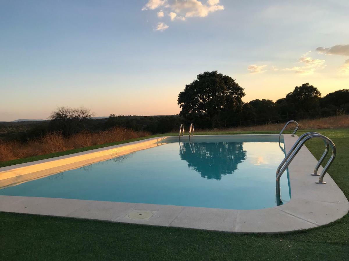 Espeja Eco-Lodge En La Reserva Privada Campanarios De Azaba - Proyecto De Conservacion מראה חיצוני תמונה